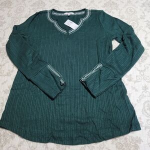 Maurice's Embroidered Notch Neck Long Sleeve Tee Size Small